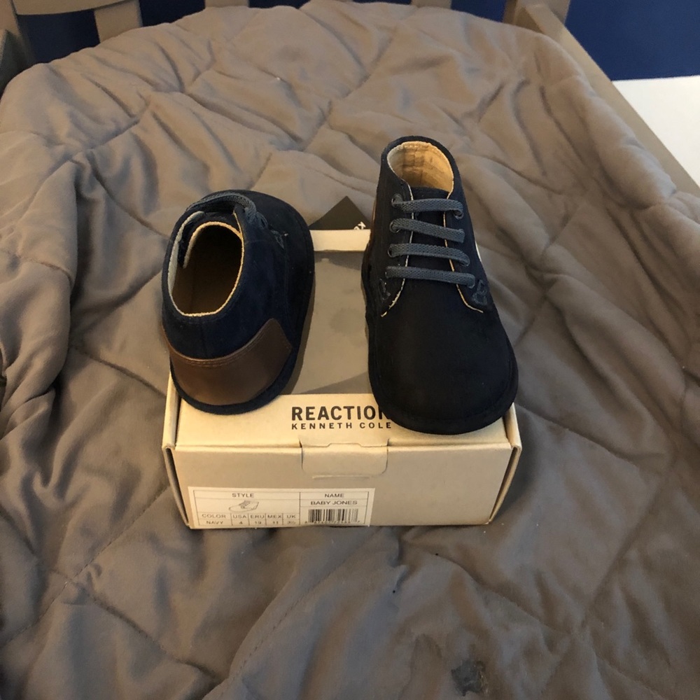 Kenneth Cole dress shoes
